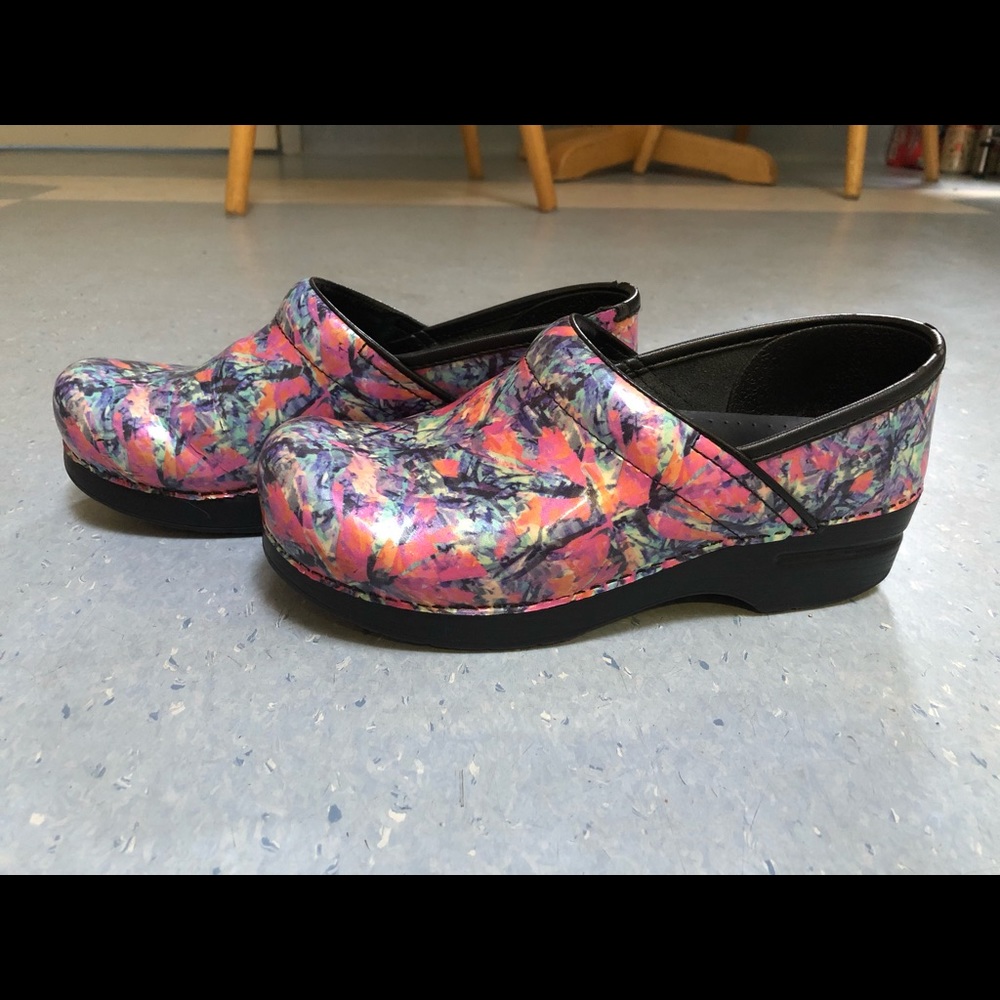 Dansko Clog - Sz 39 - Multicolor